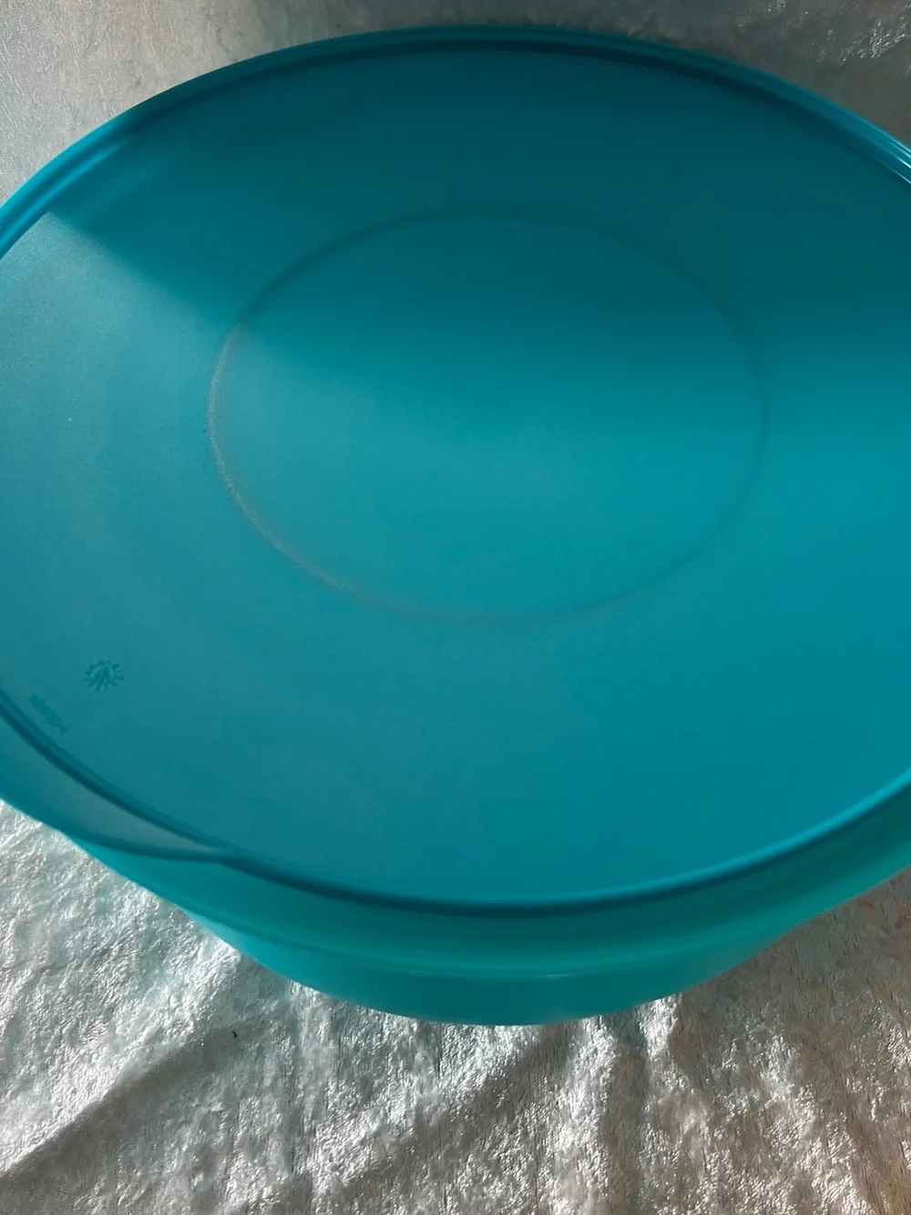Tupperware Bright Mixing Bowl Trio in Teal, Yellow, and Pink